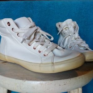 White leather high tops sneakers